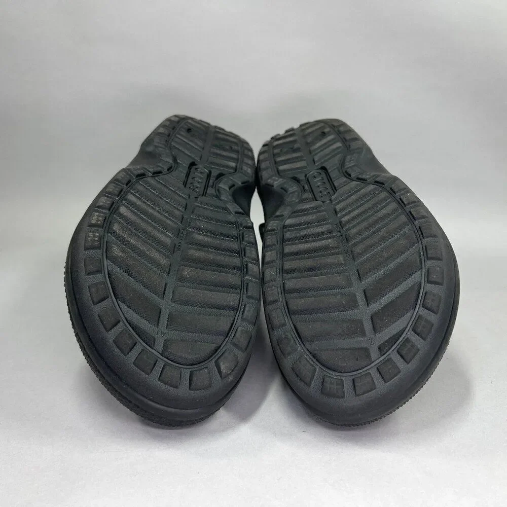Crocs Men's Size 10 Black‎ Classic Lined Clogs